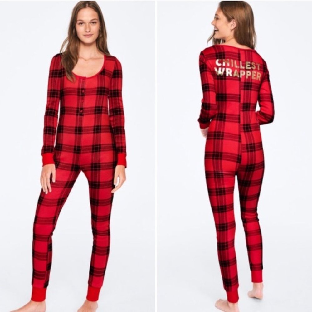 PINK Victoria's Secret One Piece Plaid Christmas Sleeper Pajama - Picture 1 of 13